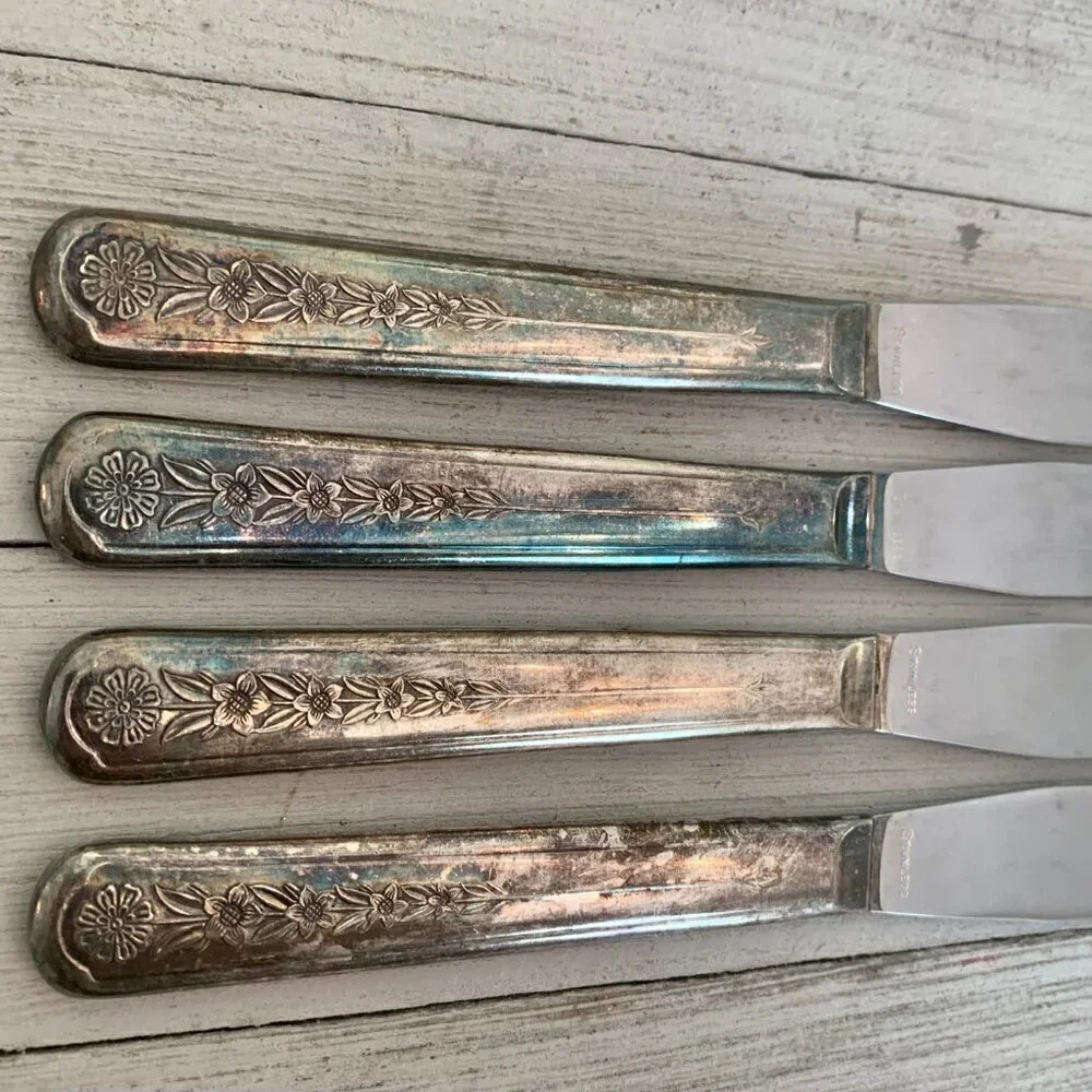 4 Meriden Silverplate Delight Knives Dinner Knife Floral Vintage 50s HTF Set 8.5